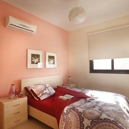 Townhouse Valentina “on Luxury Resort” * باراليمني
