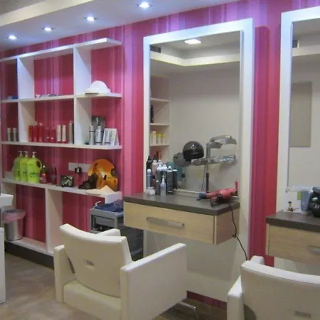 Townhouse Valentina “on Luxury Resort” * باراليمني